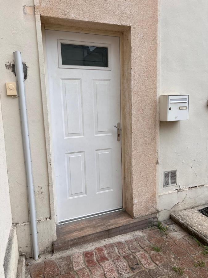 Appartement Idealement Situe Montereau-faut-Yonne Dış mekan fotoğraf